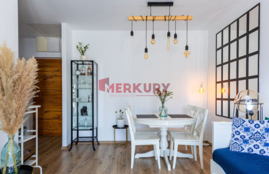 Wstaw meble i zamieszkaj &#8211; 2 pokoje, balkon